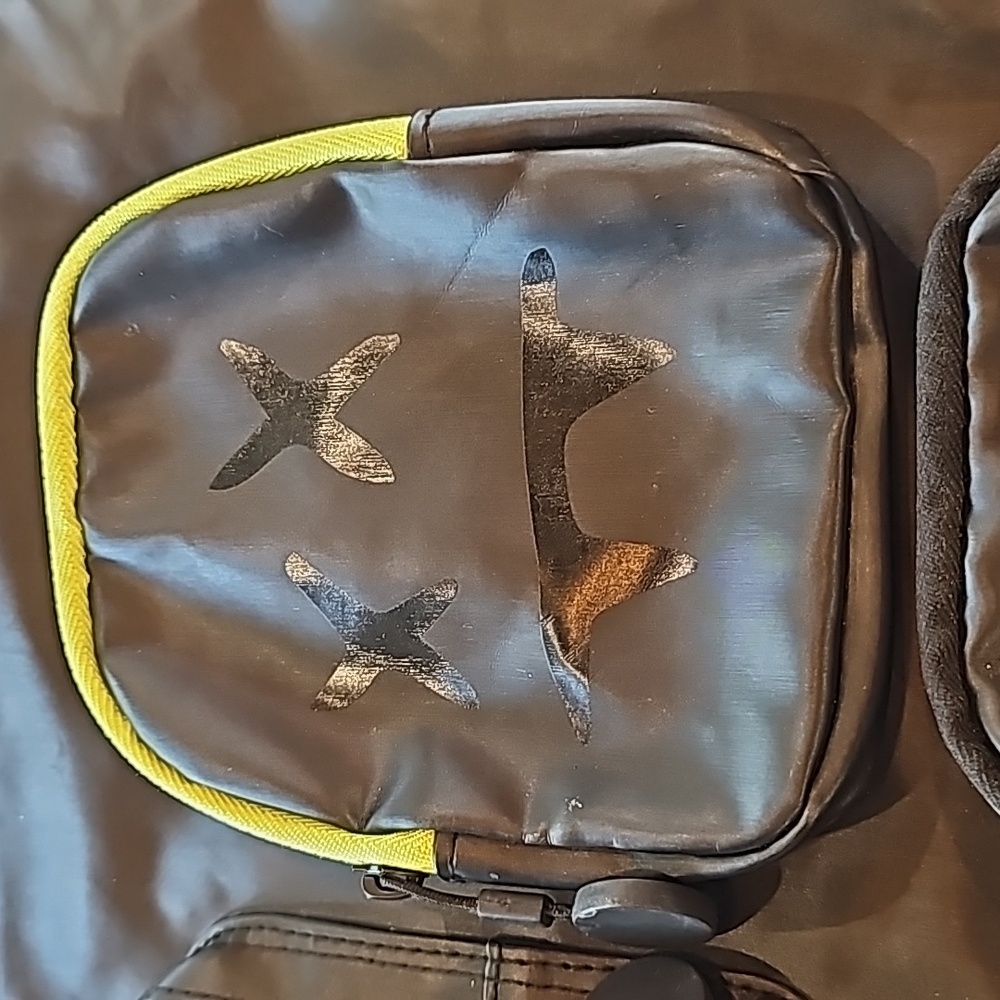 Backpack - Picture 2 of 6
